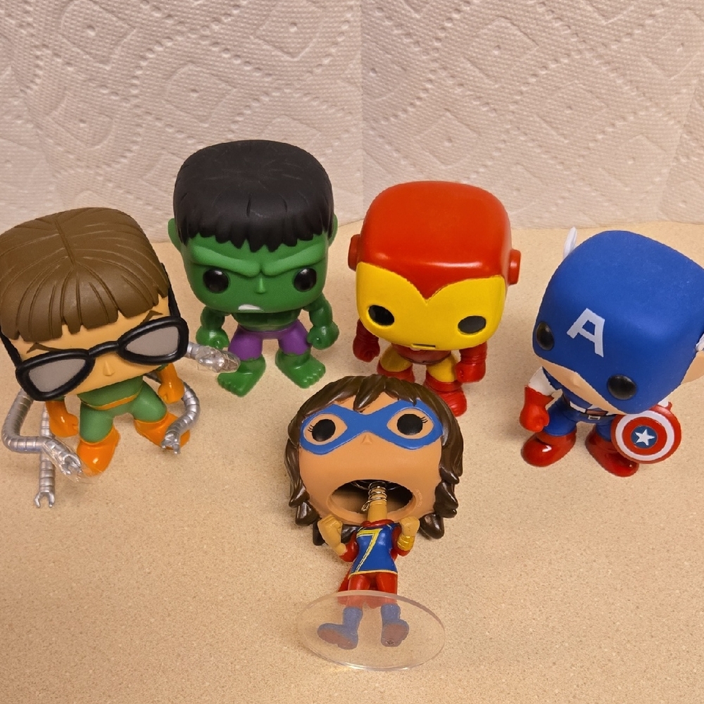 Funko Pop Superhero Villian Bundle Of 5 Iron Man Hulk Captain America